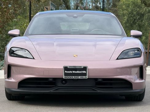 Used 2025 Porsche Taycan image 10