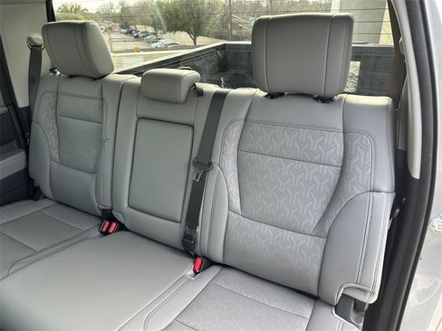 Used 2024 Toyota Tundra Limited image 30