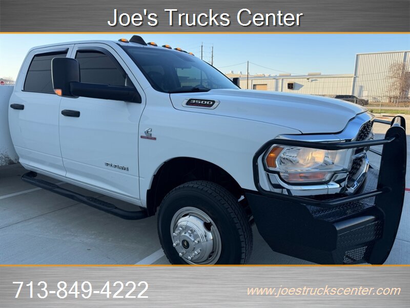 Used 2019 RAM 3500 Tradesman w/ Chrome Appearance Group RWD image 39