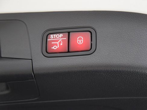 Certified 2022 Mercedes-Benz GLA 250 image 32