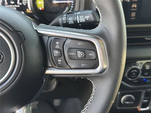 Used 2025 Jeep Wrangler Sahara w/ Safety Group image 25