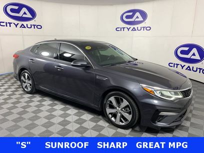 Used 2019 Kia Optima S w/ S Panoramic Sunroof Package