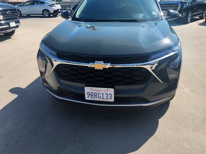 Used 2025 Chevrolet Trax LT