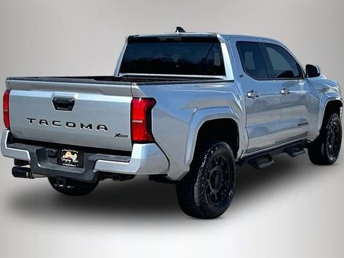 Used 2025 Toyota Tacoma SR5 image 5