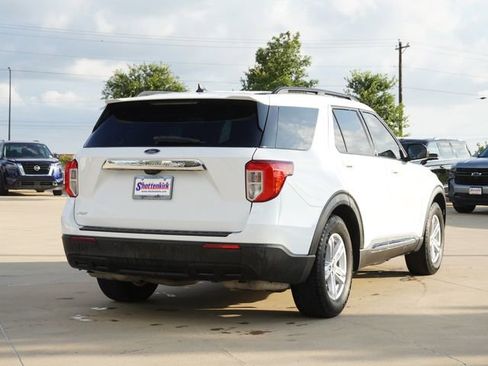 Used 2021 Ford Explorer XLT RWD image 9