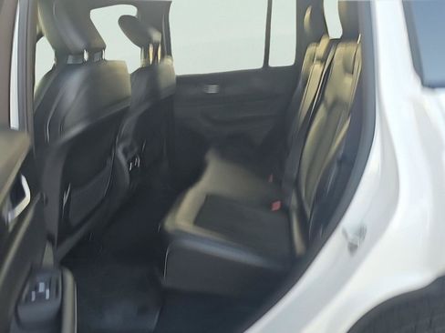 Used 2025 Jeep Grand Cherokee Altitude RWD image 25