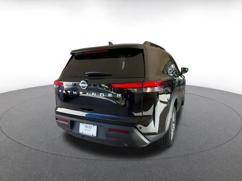 Used 2025 Nissan Pathfinder SV image 14