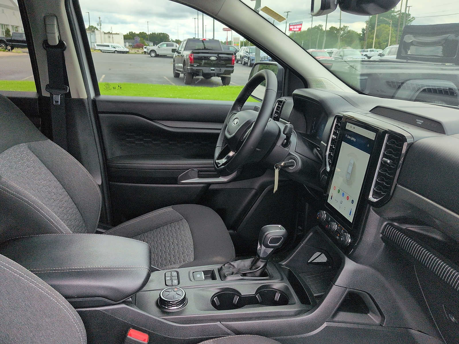 Used 2025 Ford Ranger XLT w/ Chrome Accent Package AWD/4WD image 10
