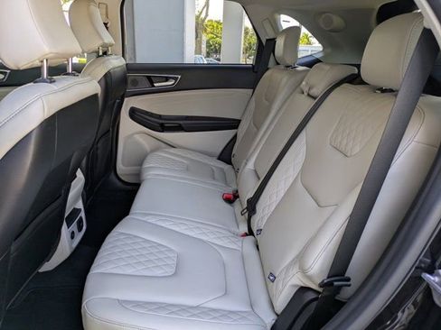 Certified 2024 Ford Edge Titanium image 18