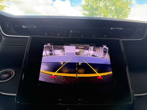 New 2025 Jeep Grand Cherokee Laredo w/ Luxury Tech Group I image 20