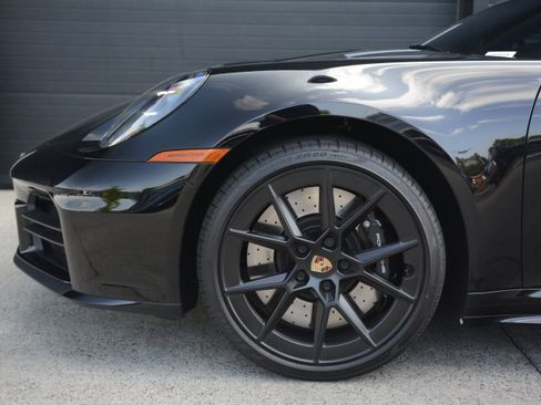 Certified 2026 Porsche 911 Targa 4S AWD/4WD image 33