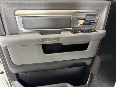 Used 2018 RAM 2500 Big Horn image 12