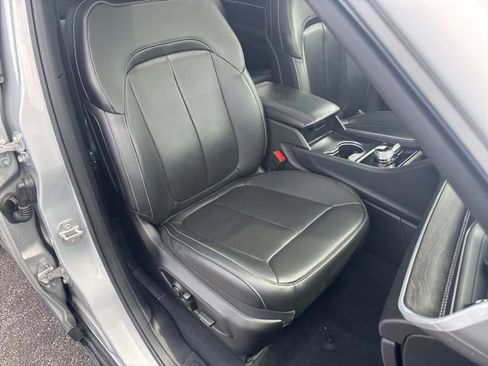 Used 2025 Jeep Grand Cherokee L Limited w/ Luxury Tech Group II AWD/4WD image 20