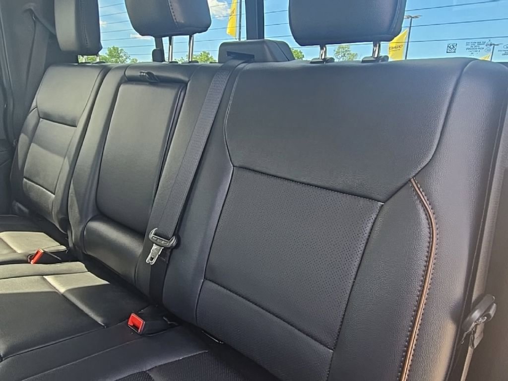 Used 2025 Ford F250 Lariat AWD/4WD image 29