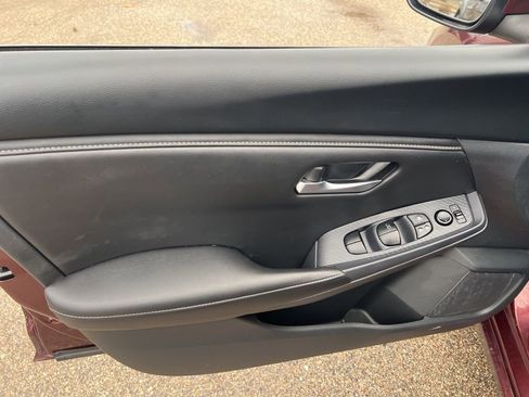 Certified 2024 Nissan Sentra SV image 7