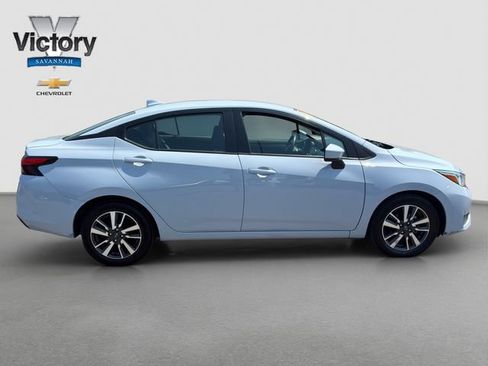 Used 2024 Nissan Versa SV FWD image 8