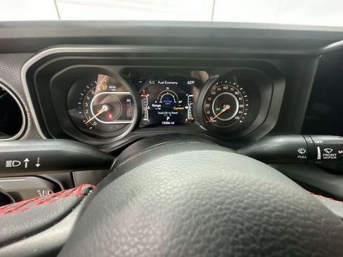 Used 2024 Jeep Gladiator Rubicon image 11