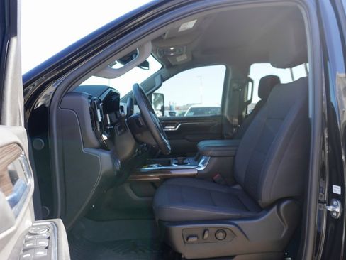 Used 2024 Chevrolet Silverado 2500 LT w/ Texas Edition image 7