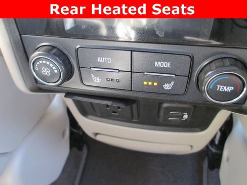 Used 2019 GMC Acadia Denali image 24