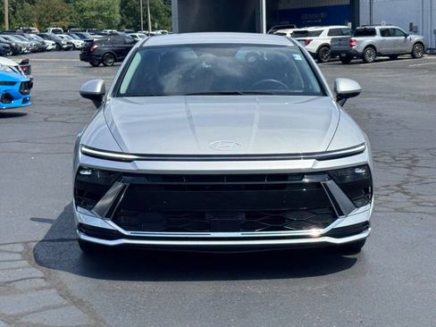 Used 2025 Hyundai Sonata SEL FWD image 17