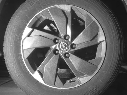 Used 2025 Nissan Rogue SV image 15