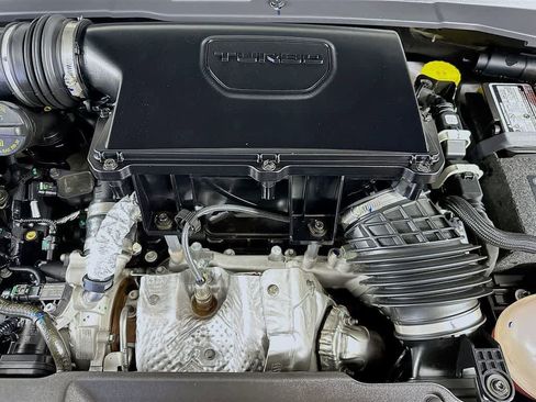 Used 2024 Jeep Compass Latitude image 9