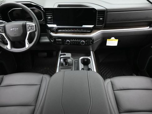 New 2026 Chevrolet Silverado 1500 LT Trail Boss w/ Convenience Package II image 14