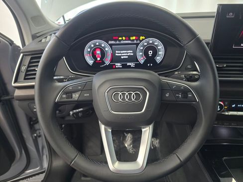 Certified 2025 Audi Q5 2.0T Premium Plus image 14