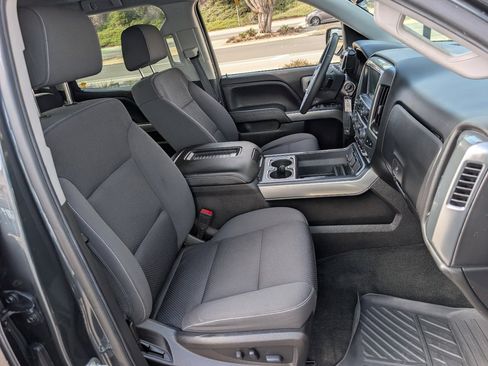 Used 2018 Chevrolet Silverado 1500 LT w/ All Star Edition AWD/4WD image 8
