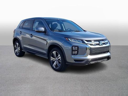 Used 2026 Mitsubishi Outlander Sport ES image 3