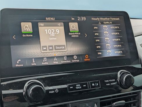 Used 2022 Nissan Armada Platinum w/ Captain's Chairs Package image 24