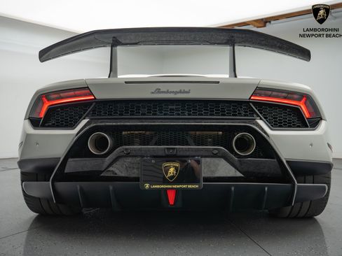 Used 2018 Lamborghini Huracan AWD/4WD image 19