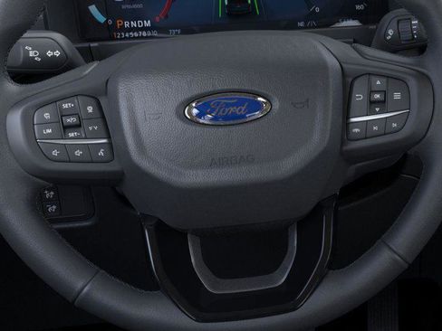 New 2025 Ford Ranger Lariat w/ FX4 Off-Road Package AWD/4WD image 38