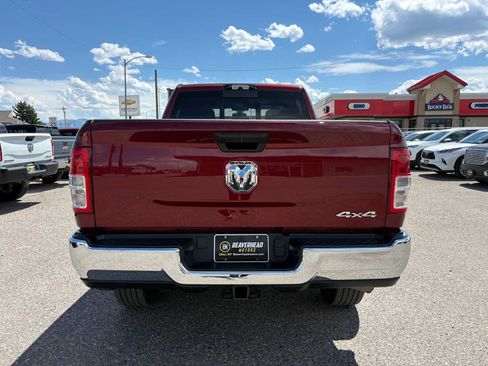 Used 2024 RAM 2500 Tradesman w/ Chrome Appearance Group AWD/4WD image 4