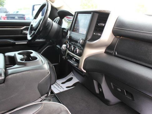 Used 2019 RAM 1500 Laramie w/ Off Road Group AWD/4WD image 19