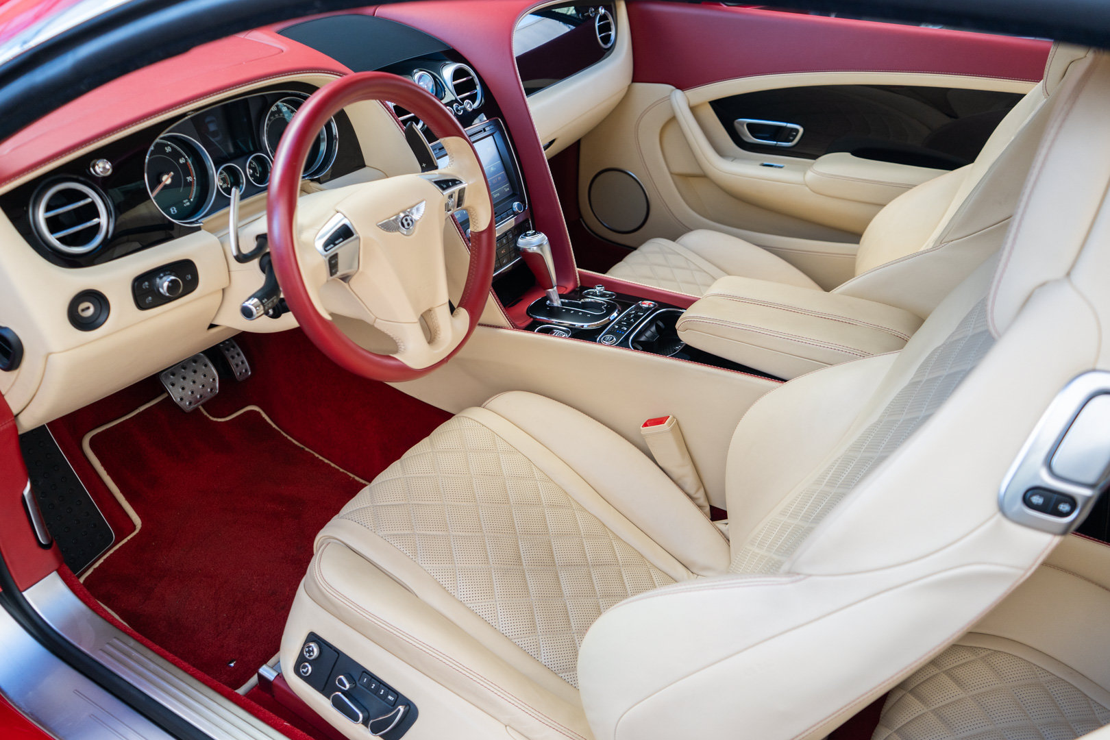 Used 2017 Bentley Continental GT AWD/4WD image 9
