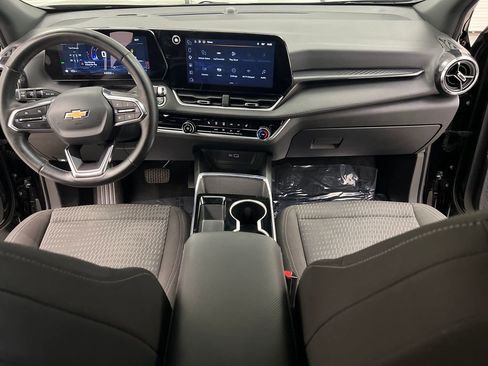 Used 2025 Chevrolet Equinox LT FWD image 35