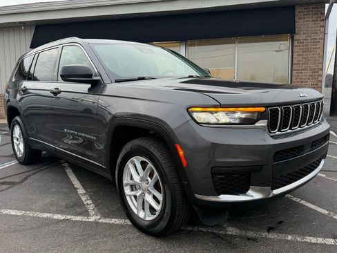 Used 2022 Jeep Grand Cherokee L Laredo w/ Luxury Tech Group I image 7