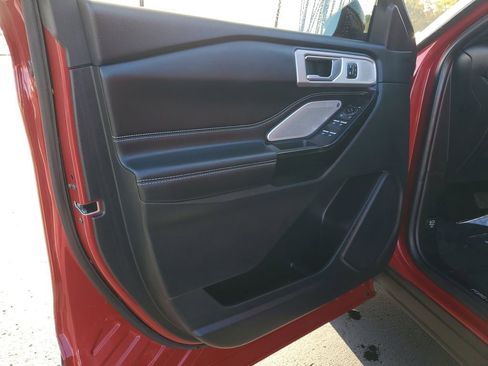 Used 2024 Ford Explorer ST w/ Equipment Group 401A image 6