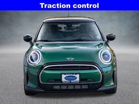 Used 2023 MINI Cooper 2-Door Hardtop image 11