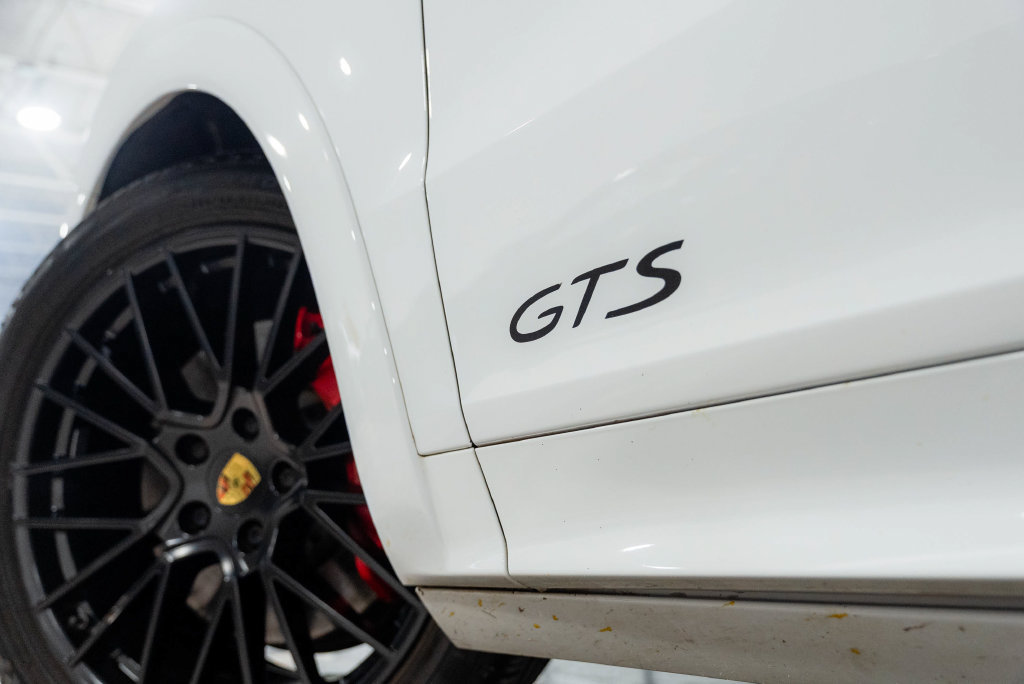 Used 2021 Porsche Cayenne GTS AWD/4WD image 27