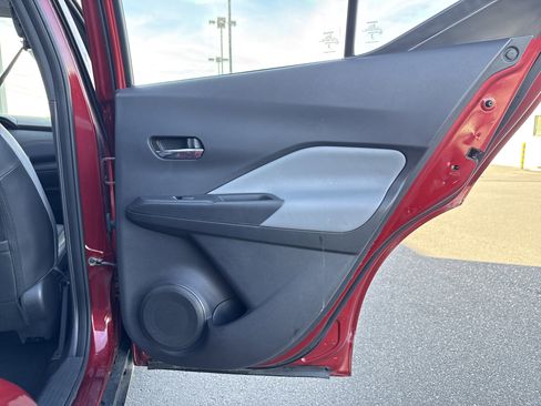 Used 2023 Nissan Kicks SR w/ SR Premium Package image 40