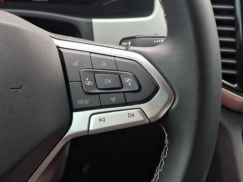 Used 2023 Volkswagen Atlas SE AWD/4WD image 25
