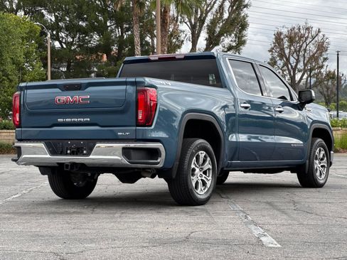 Used 2024 GMC Sierra 1500 SLT AWD/4WD image 4