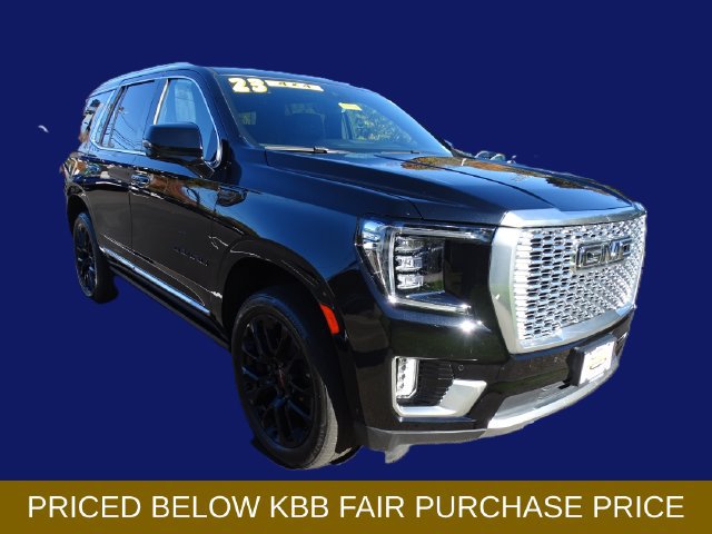 Used 2023 GMC Yukon Denali w/ Advanced Technology Package AWD/4WD image 1