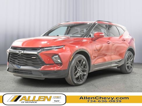 Used 2023 Chevrolet Blazer RS w/ Driver Confidence II Package AWD/4WD image 1