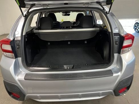 Used 2019 Subaru Crosstrek 2.0i Premium w/ Moonroof Package AWD/4WD image 16
