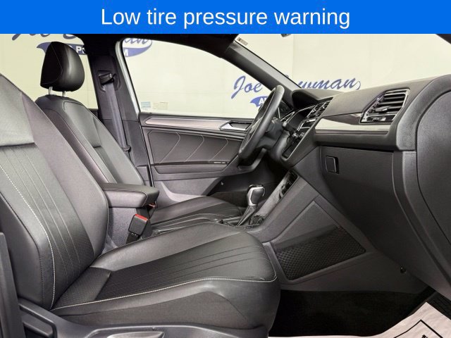 Used 2023 Volkswagen Tiguan SE R-Line AWD/4WD image 16