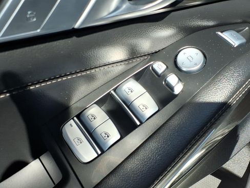 Used 2021 BMW X7 xDrive40i w/ M Sport Package AWD/4WD image 23