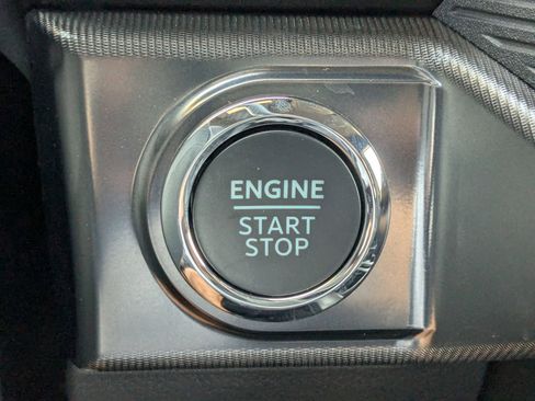 New 2025 Ford F150 Lariat w/ Equipment Group 502A High image 31